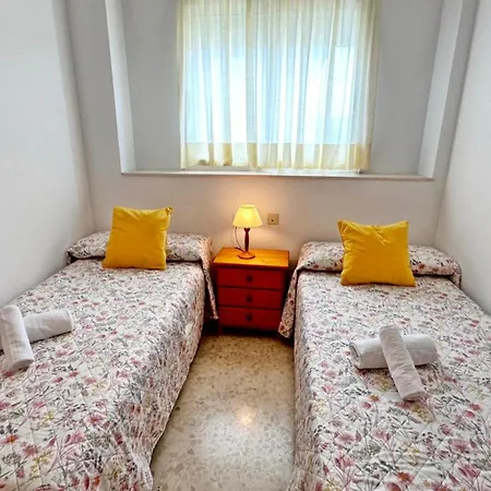 Apartment Palmeras Iii Gandia - Alquiler Solo Familias *