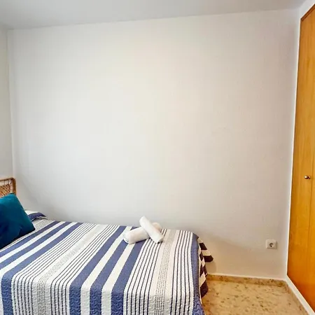 Apartment Palmeras Iii Gandia - Alquiler Solo Familias *